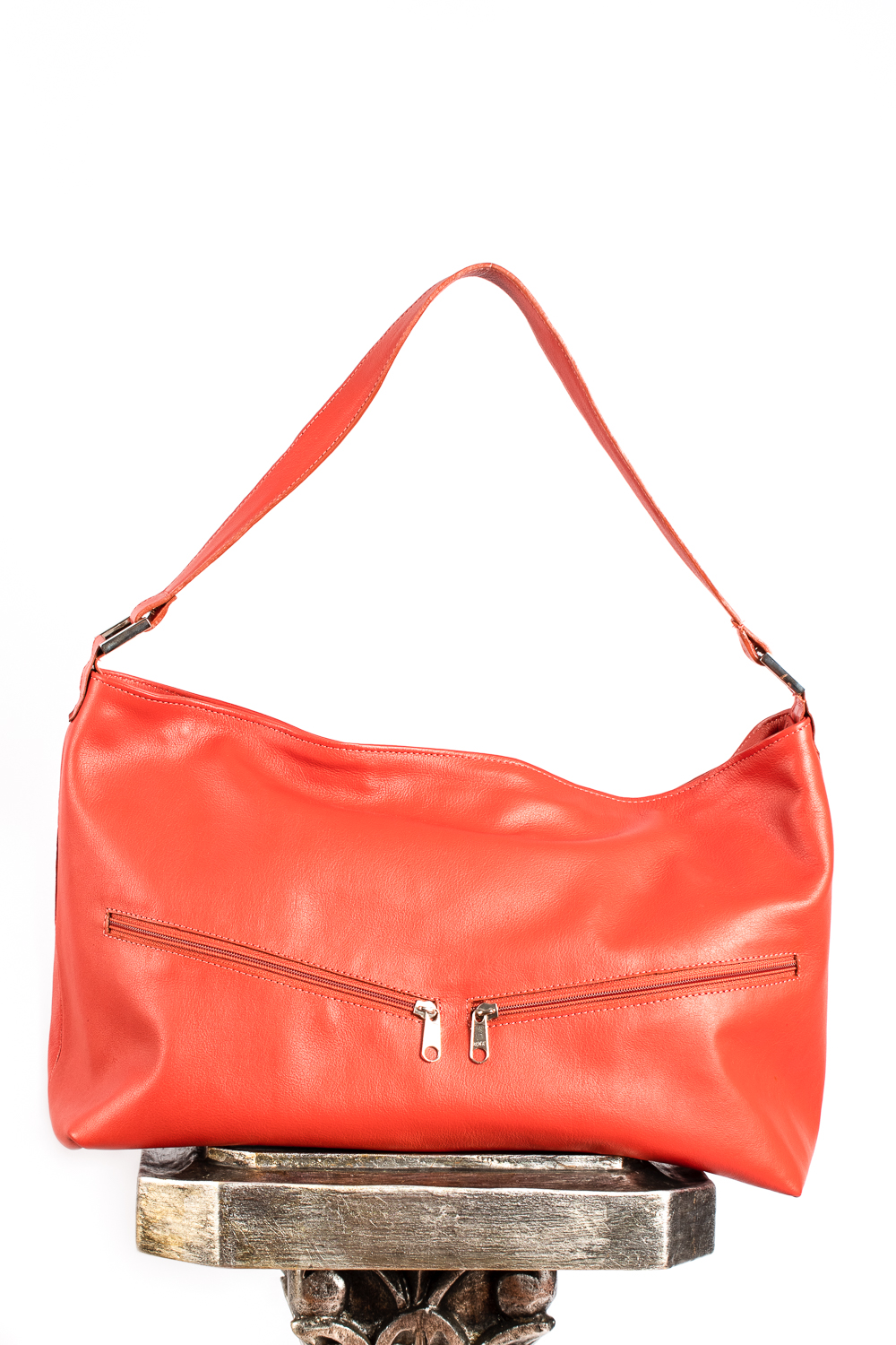 cartera-cuero-a-mano-salmon